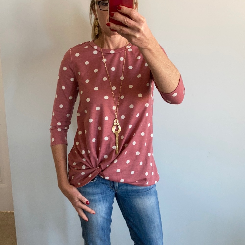 Mauve & White Polka Dot 3/4 Sleeve Top - Picture 3 of 8